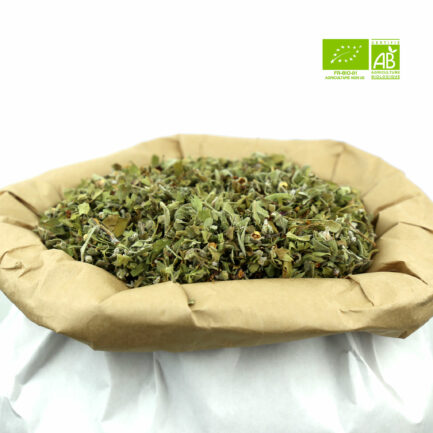 Aubépine bio dans un sac Kraft
