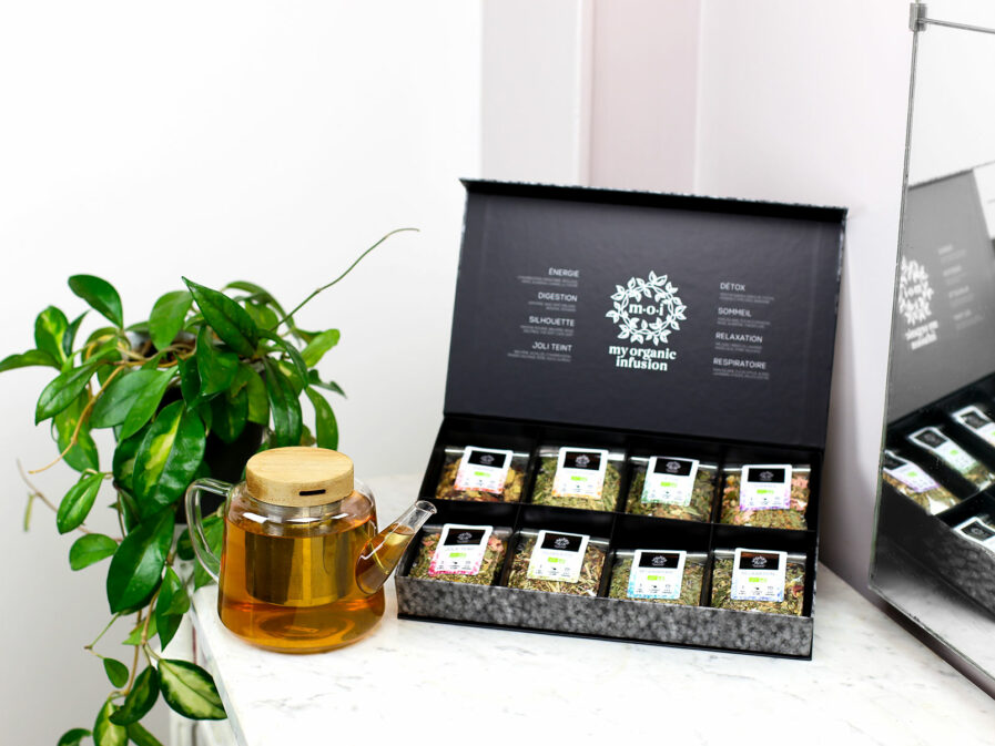 Coffret d'infusions en vrac avec sa tisanière 1l
