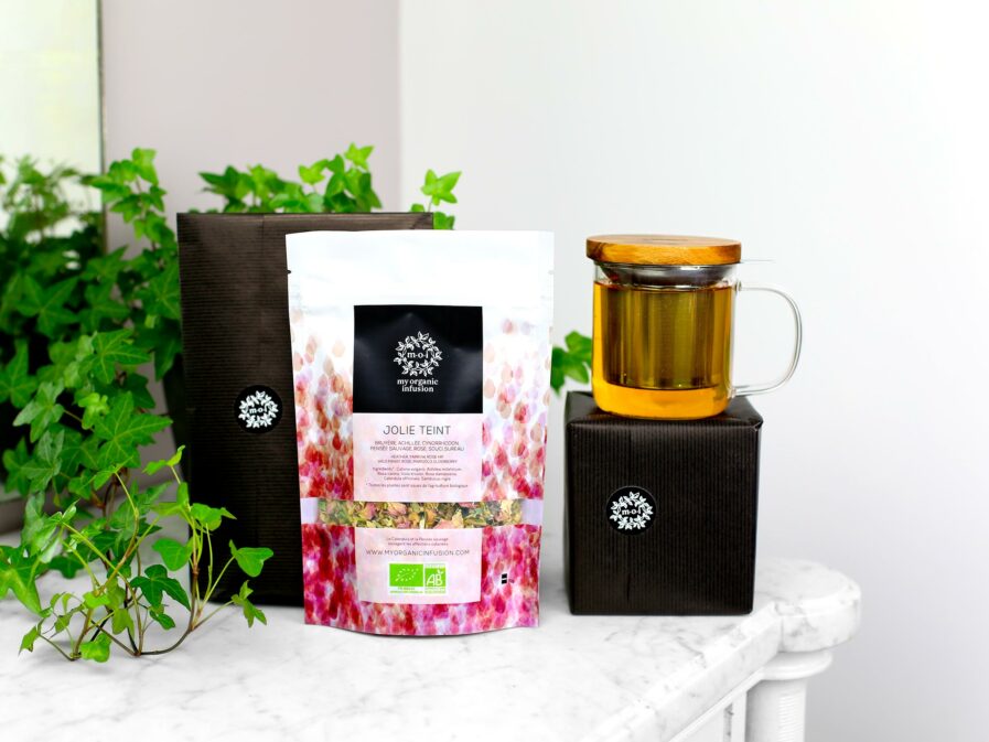infusion Joli Teint en vrac infuseur inclus et son paquet cadeau