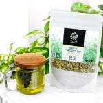 Infusion au CBD Namastée dans une tasse sur une table