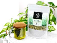 Infusion au CBD Namastée dans une tasse sur une table